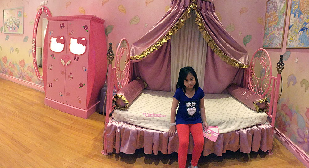 Hello Kitty Town - Bed Room